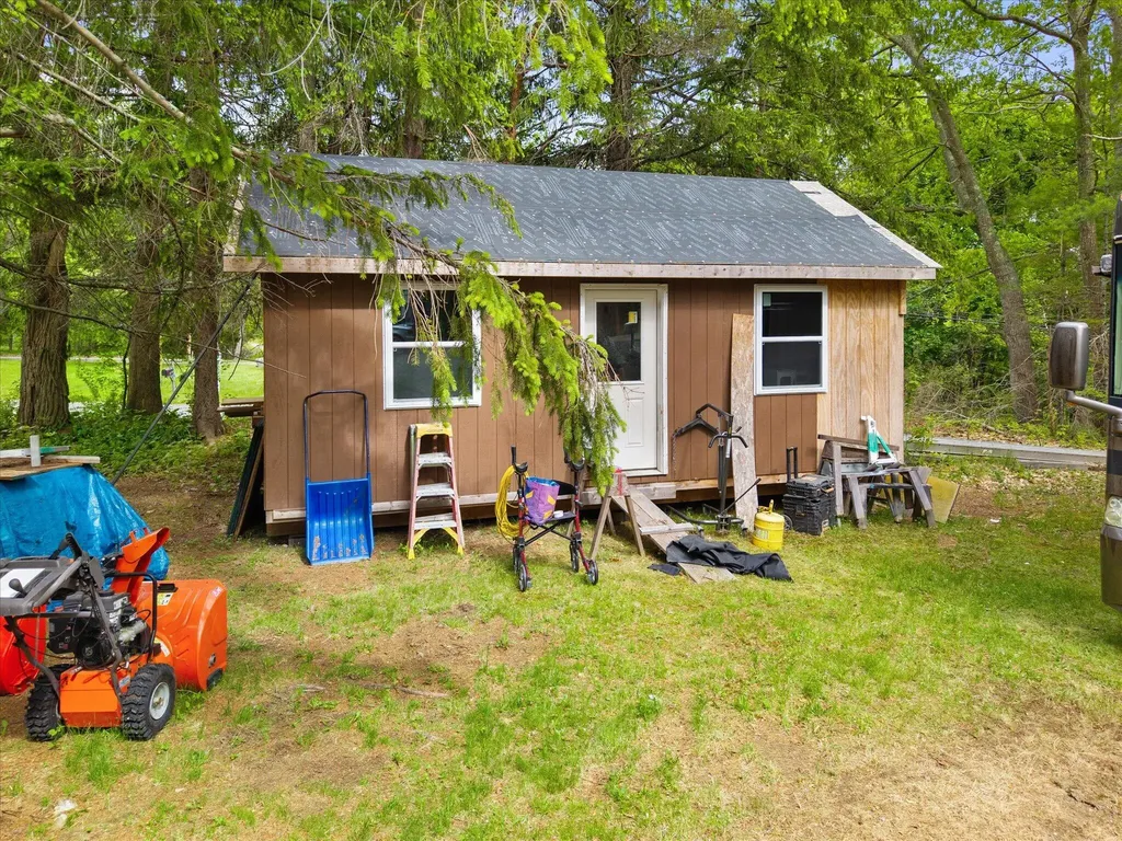 1572 River Road Bucksport ME 04416