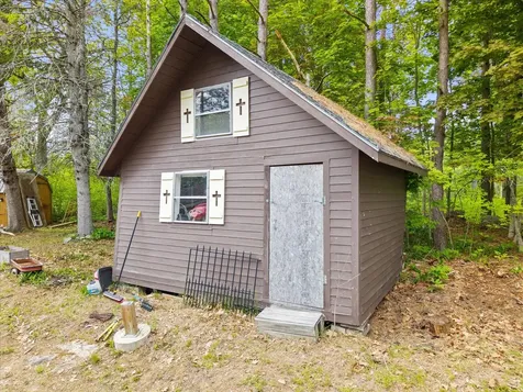 1572 River Road Bucksport ME 04416