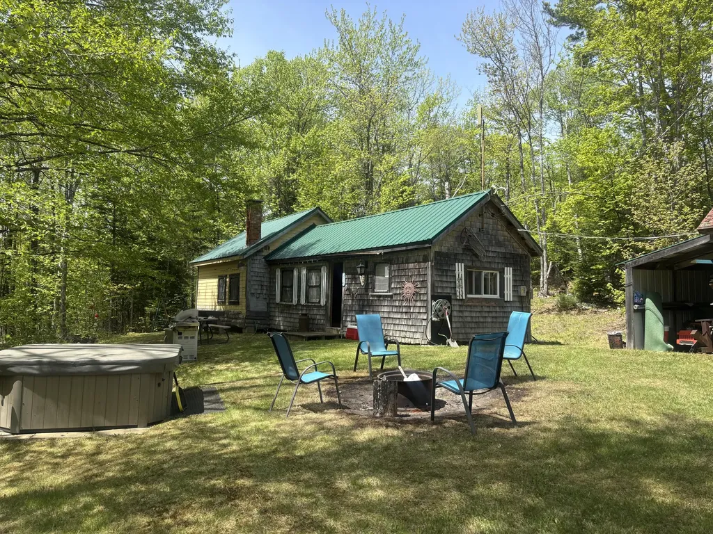 192 Steadmans Landing Road Dover-foxcroft ME 04426