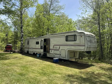 192 Steadmans Landing Road Dover-foxcroft ME 04426