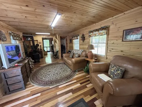 192 Steadmans Landing Road Dover-foxcroft ME 04426