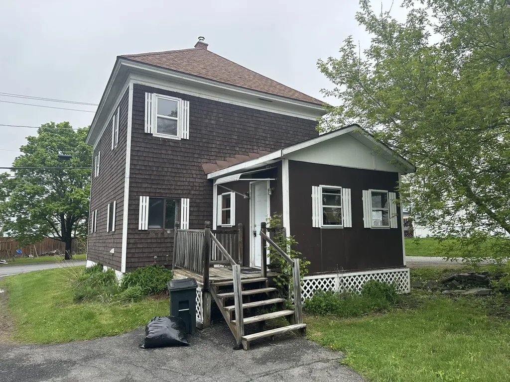 16 Allen Street Presque Isle ME 04769