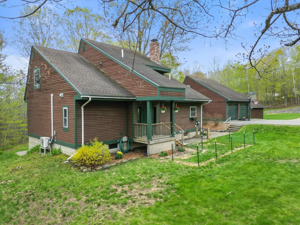 2611 Kennebec Newburgh ME 04444