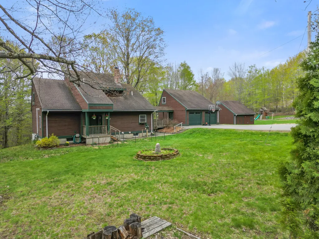 2611 Kennebec Newburgh ME 04444
