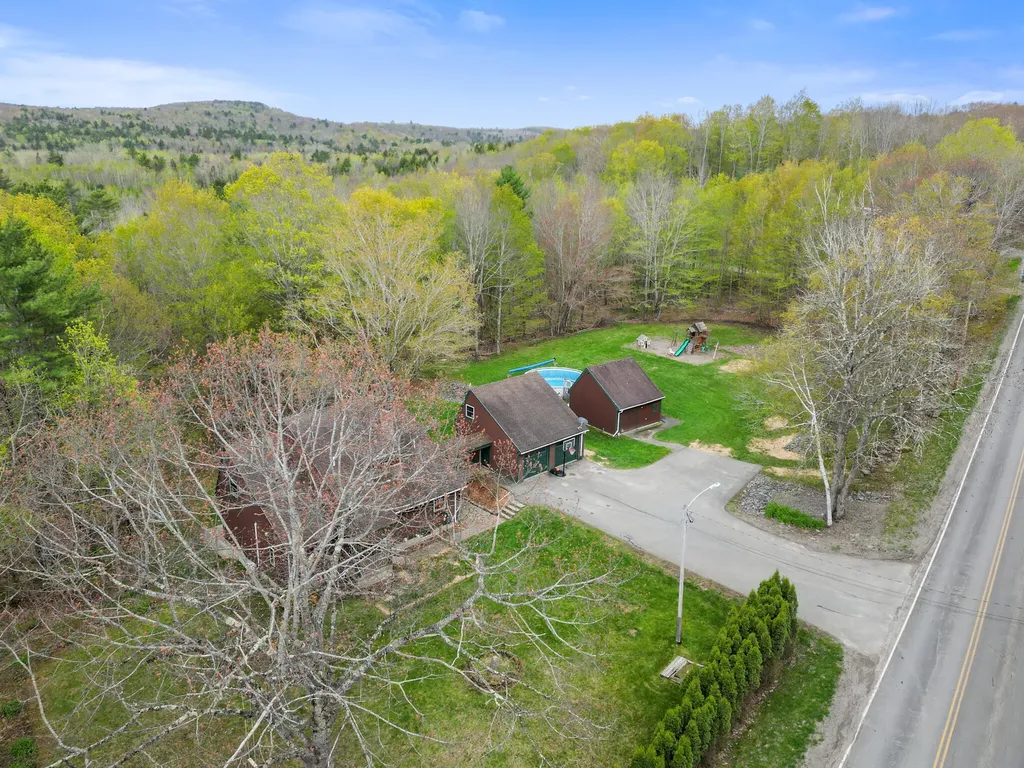 2611 Kennebec Newburgh ME 04444