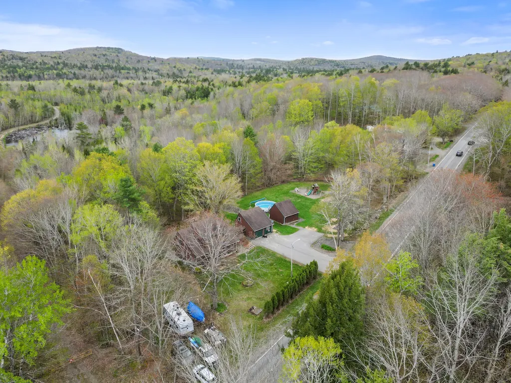 2611 Kennebec Newburgh ME 04444