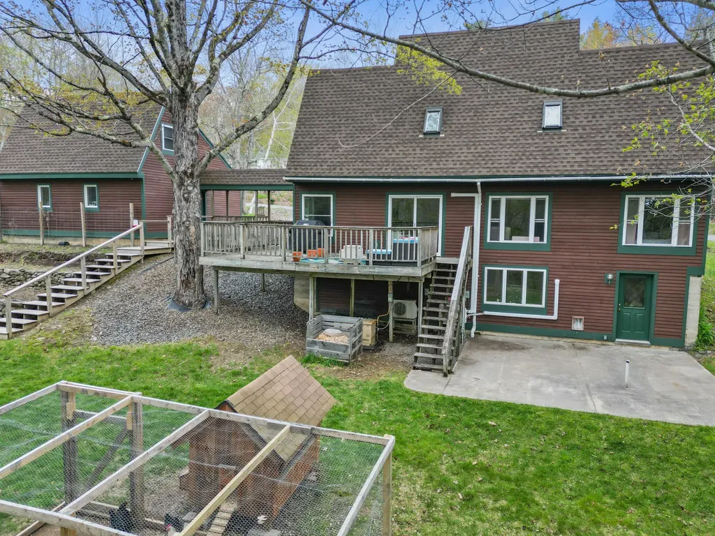 2611 Kennebec Newburgh ME 04444