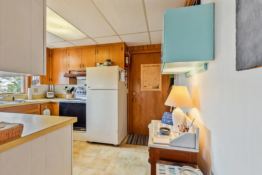 165 Mcfarland Shore Road Bristol ME 04554