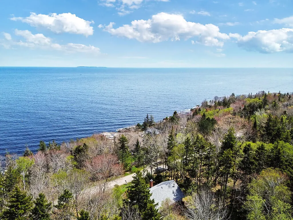 165 Mcfarland Shore Road Bristol ME 04554