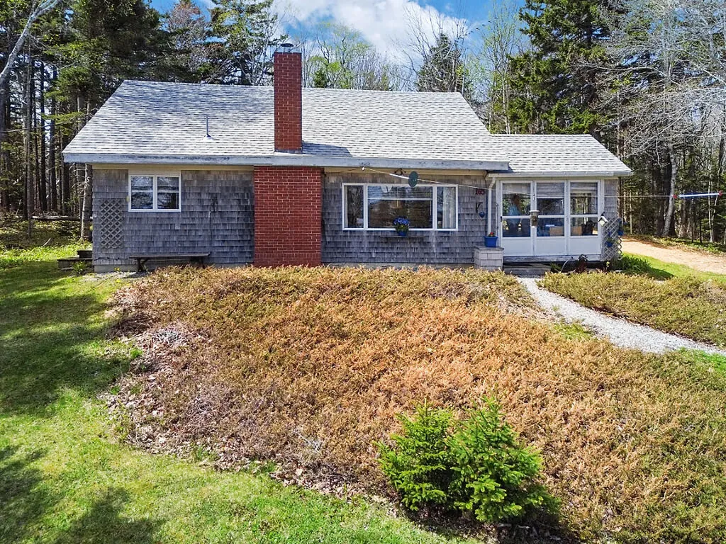 165 Mcfarland Shore Road Bristol ME 04554