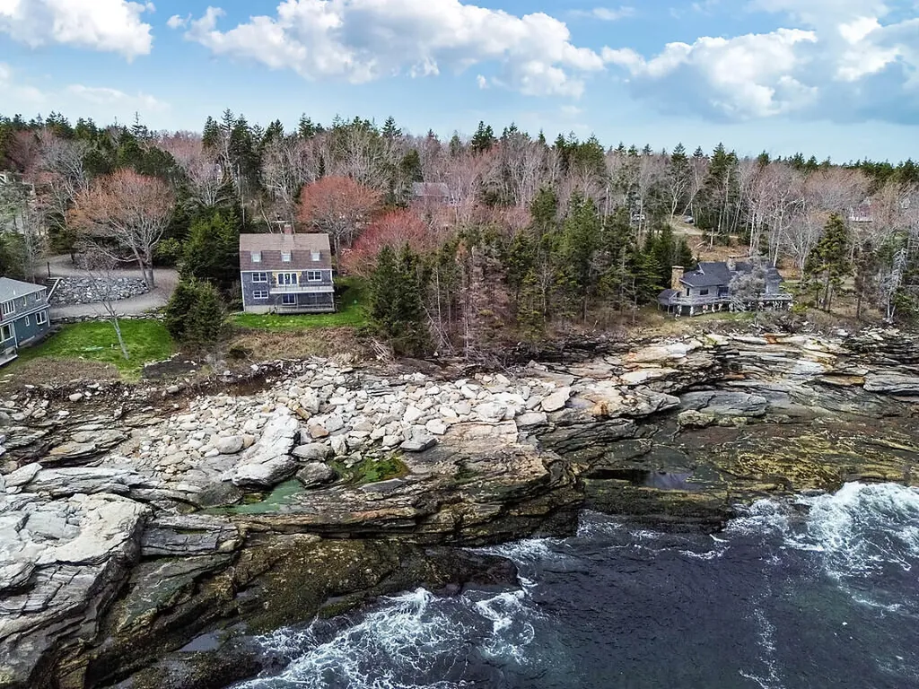165 Mcfarland Shore Road Bristol ME 04554