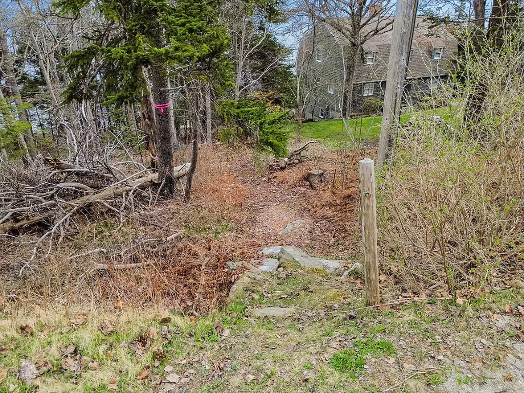 165 Mcfarland Shore Road Bristol ME 04554