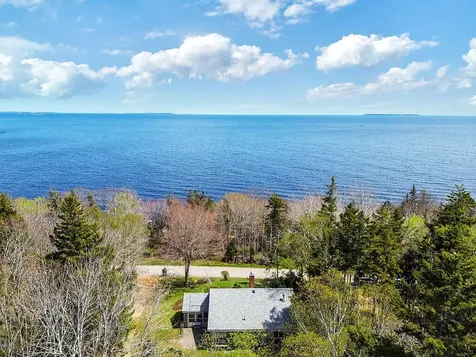 165 Mcfarland Shore Road Bristol ME 04554