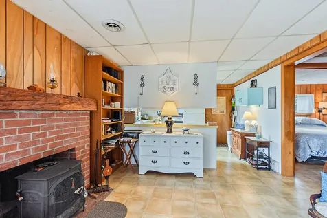 165 Mcfarland Shore Road Bristol ME 04554