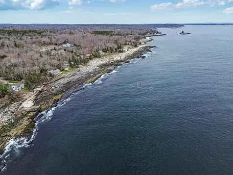 165 Mcfarland Shore Road Bristol ME 04554