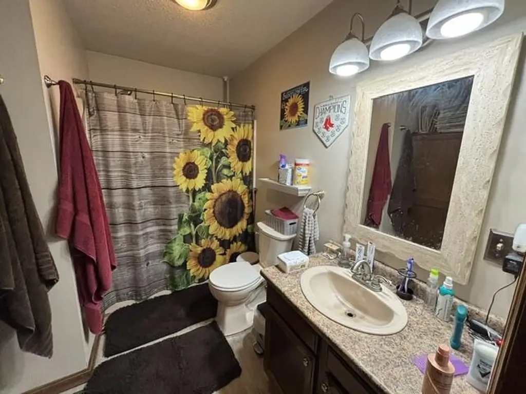 23 Annabessacook Drive Winthrop ME 04364