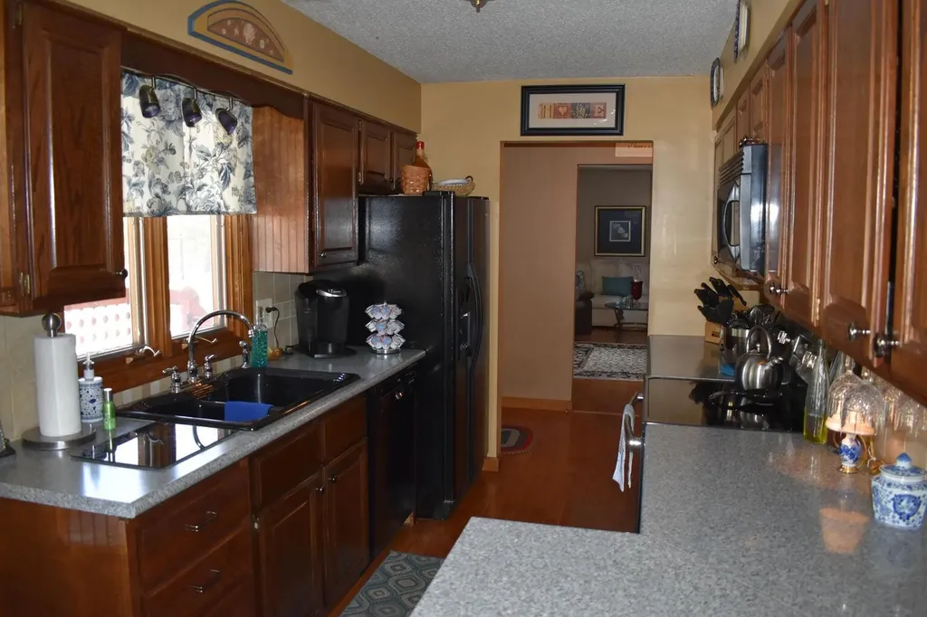 23 Annabessacook Drive Winthrop ME 04364
