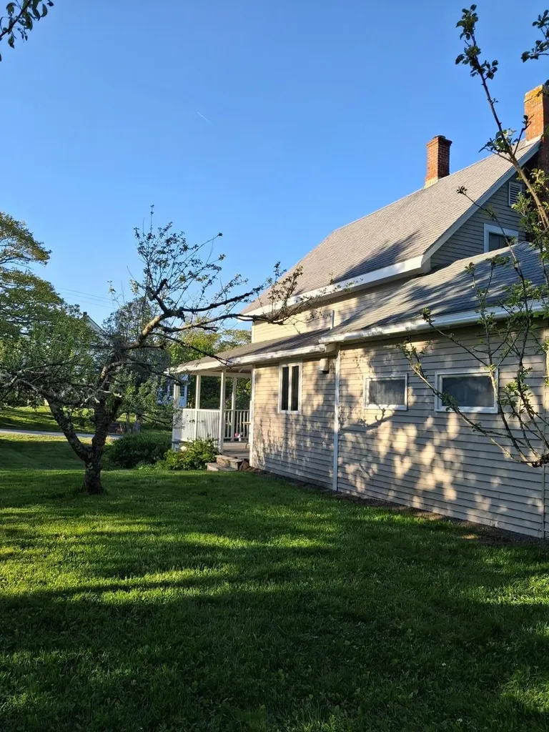 5 Penniman Road Bristol ME 04554