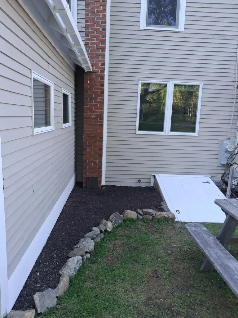 5 Penniman Road Bristol ME 04554