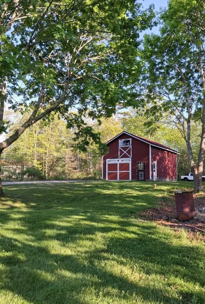 5 Penniman Road Bristol ME 04554