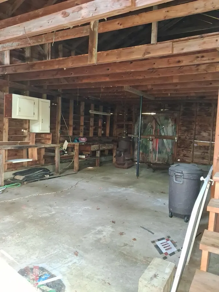 5 Penniman Road Bristol ME 04554