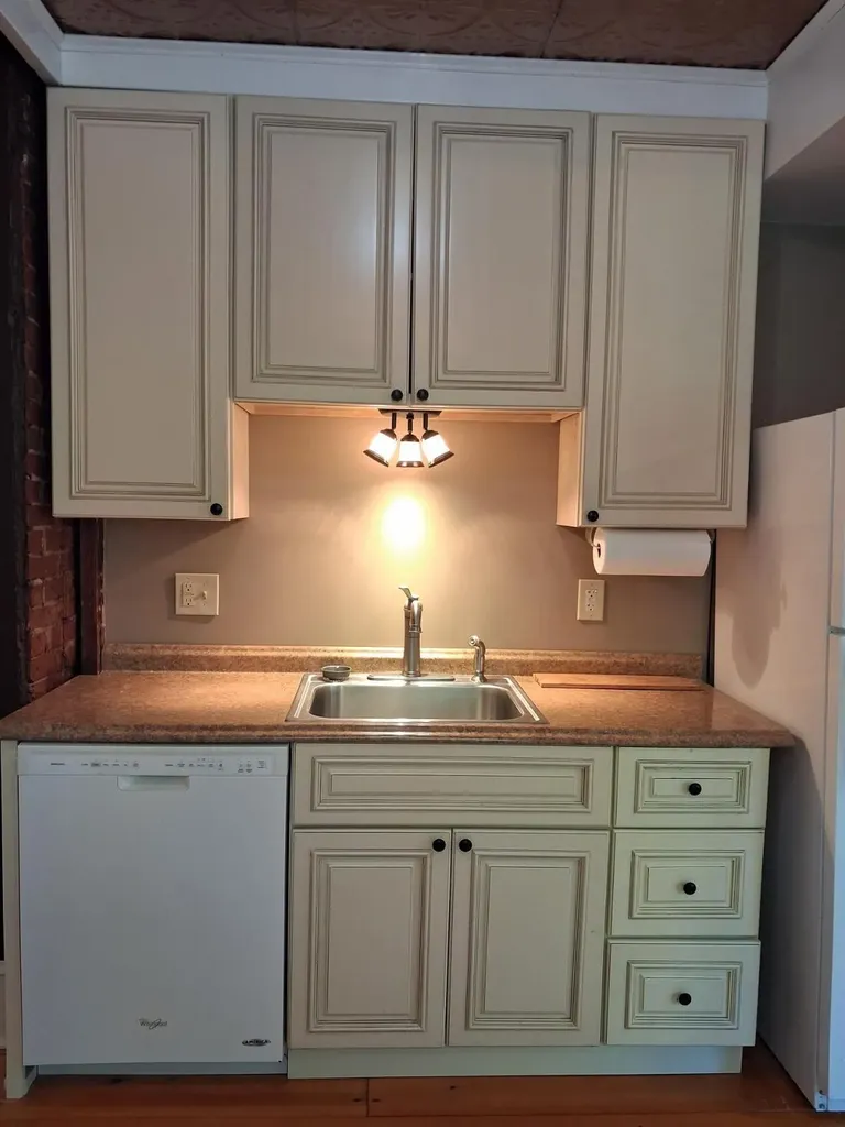 5 Penniman Road Bristol ME 04554