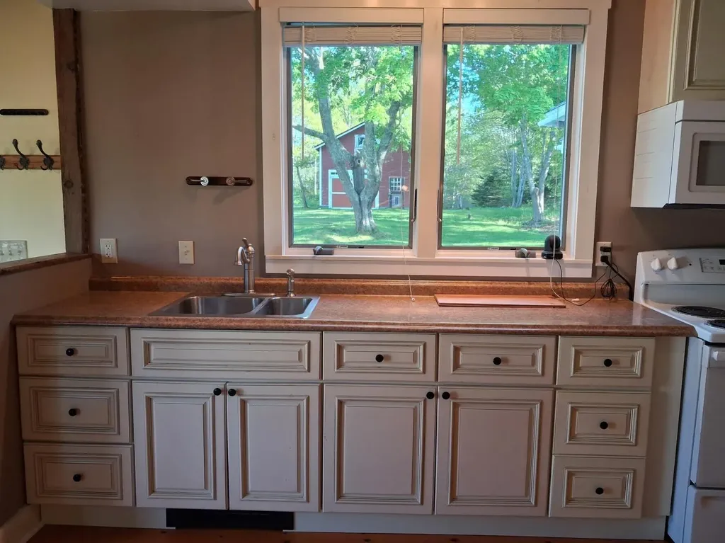 5 Penniman Road Bristol ME 04554