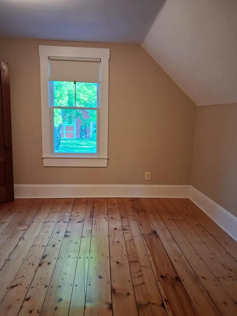 5 Penniman Road Bristol ME 04554