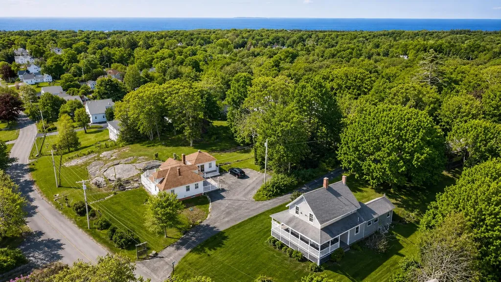 5 Penniman Road Bristol ME 04554