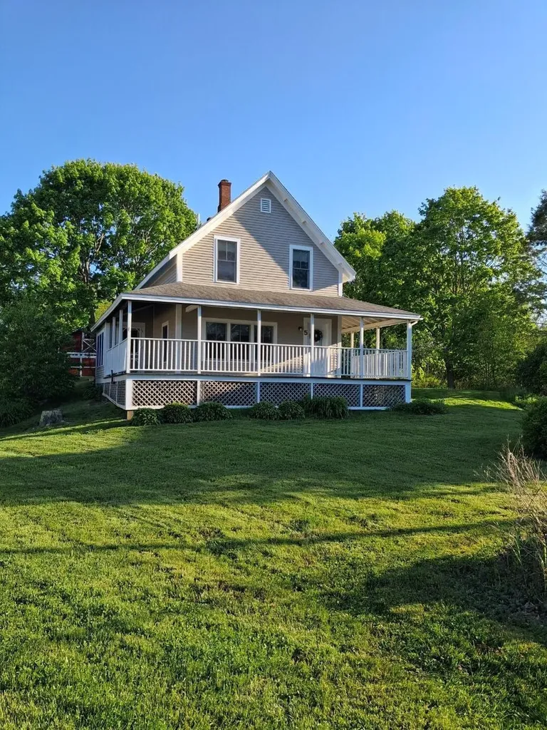 5 Penniman Road Bristol ME 04554