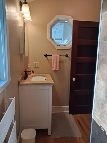5 Penniman Road Bristol ME 04554