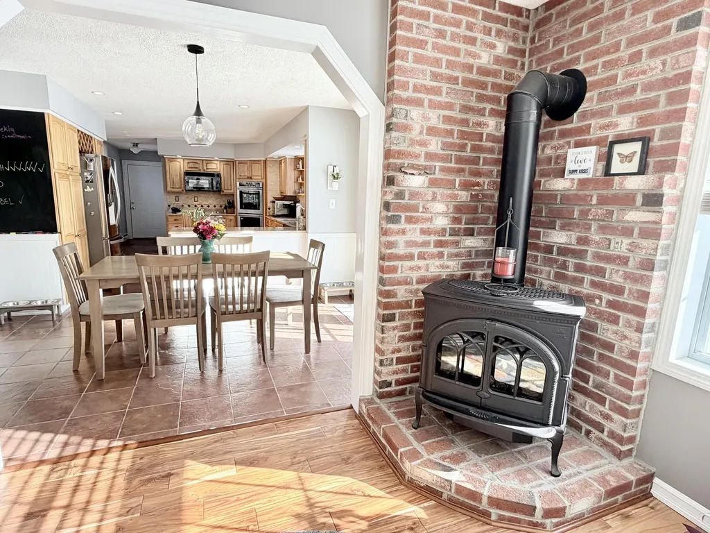 76 Fowler Road Hampden ME 04444