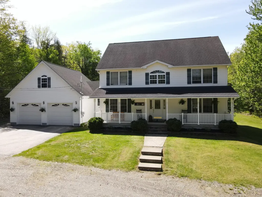76 Fowler Road Hampden ME 04444
