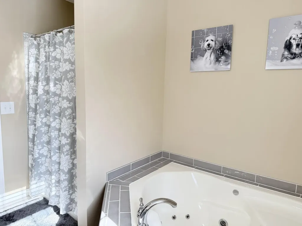76 Fowler Road Hampden ME 04444