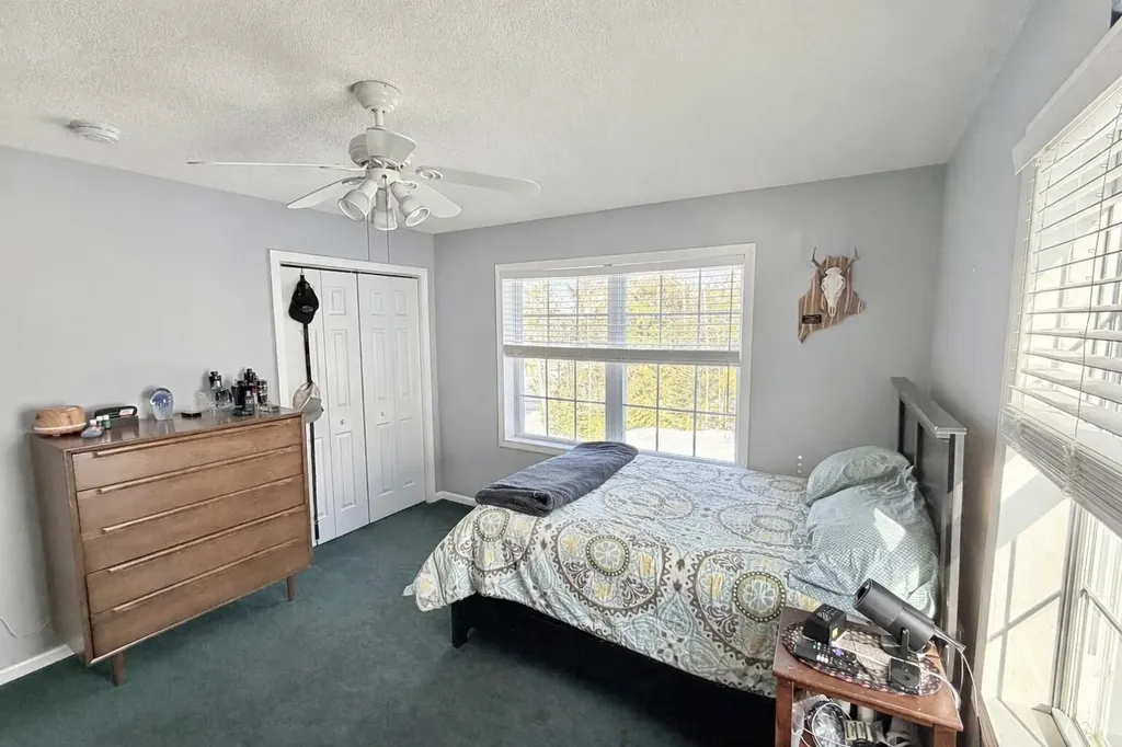 76 Fowler Road Hampden ME 04444