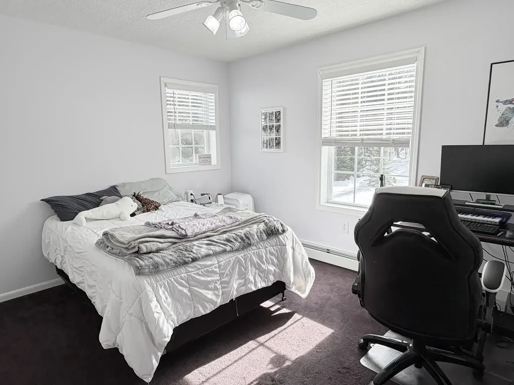 76 Fowler Road Hampden ME 04444