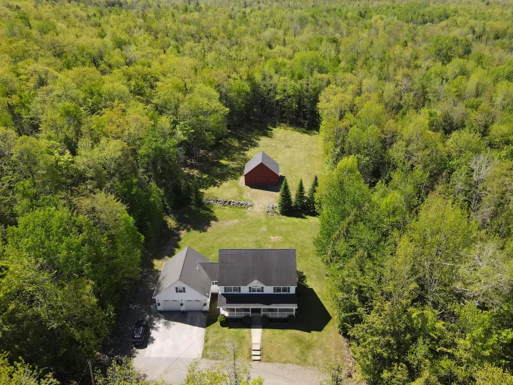 76 Fowler Road Hampden ME 04444