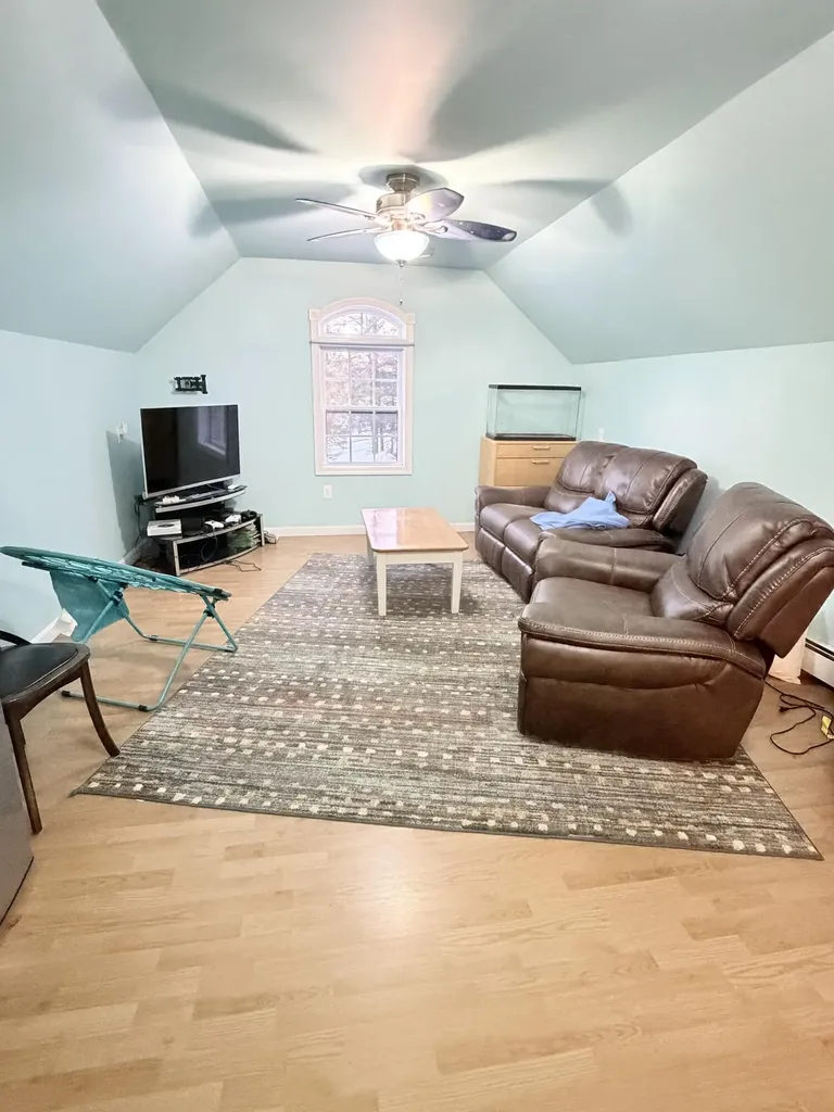 76 Fowler Road Hampden ME 04444