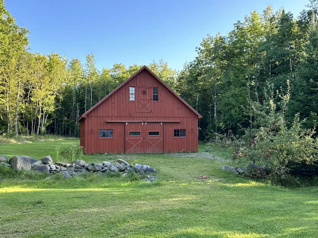 76 Fowler Road Hampden ME 04444