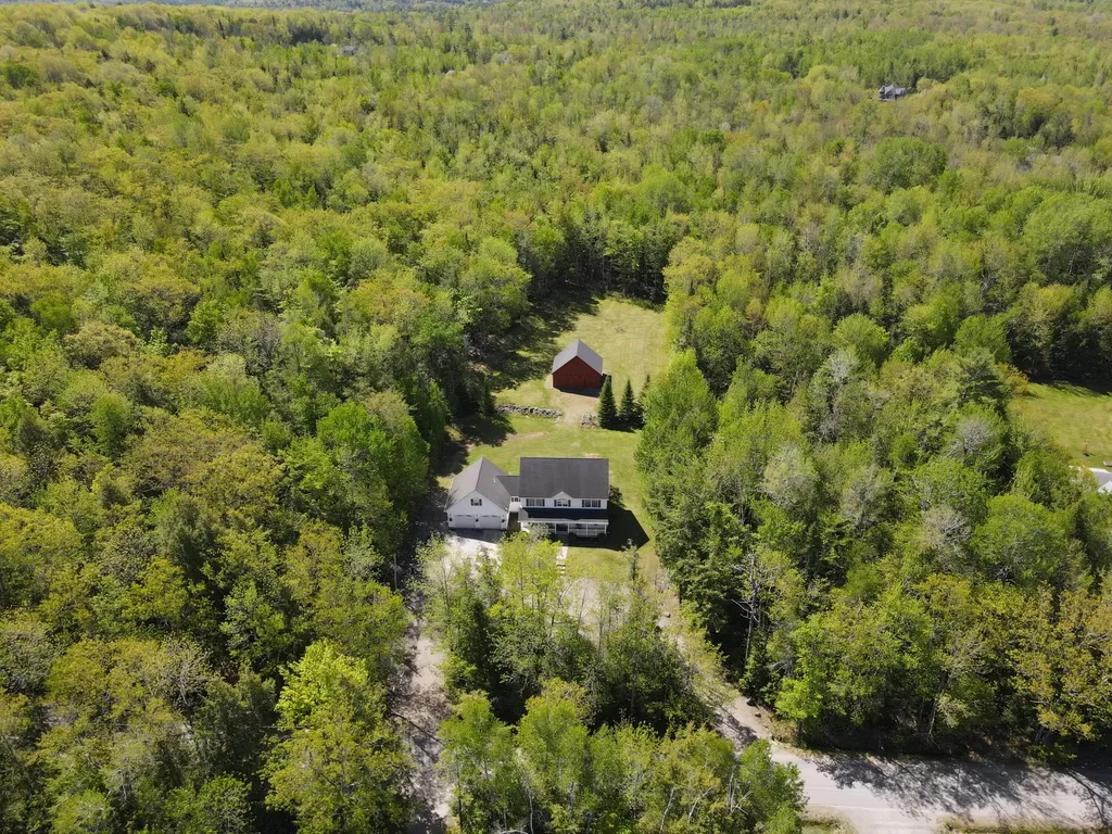 76 Fowler Road Hampden ME 04444