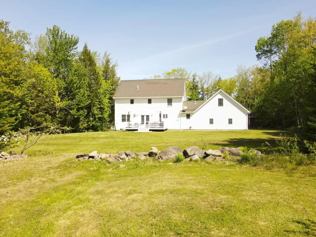 76 Fowler Road Hampden ME 04444