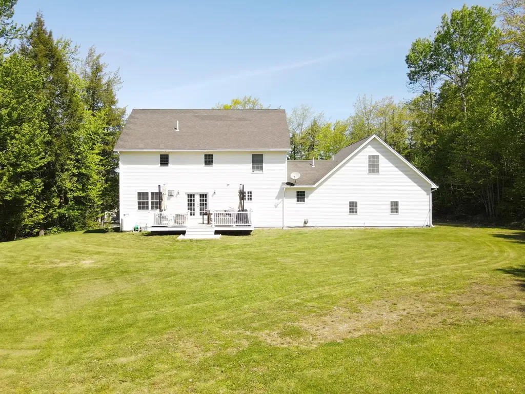 76 Fowler Road Hampden ME 04444