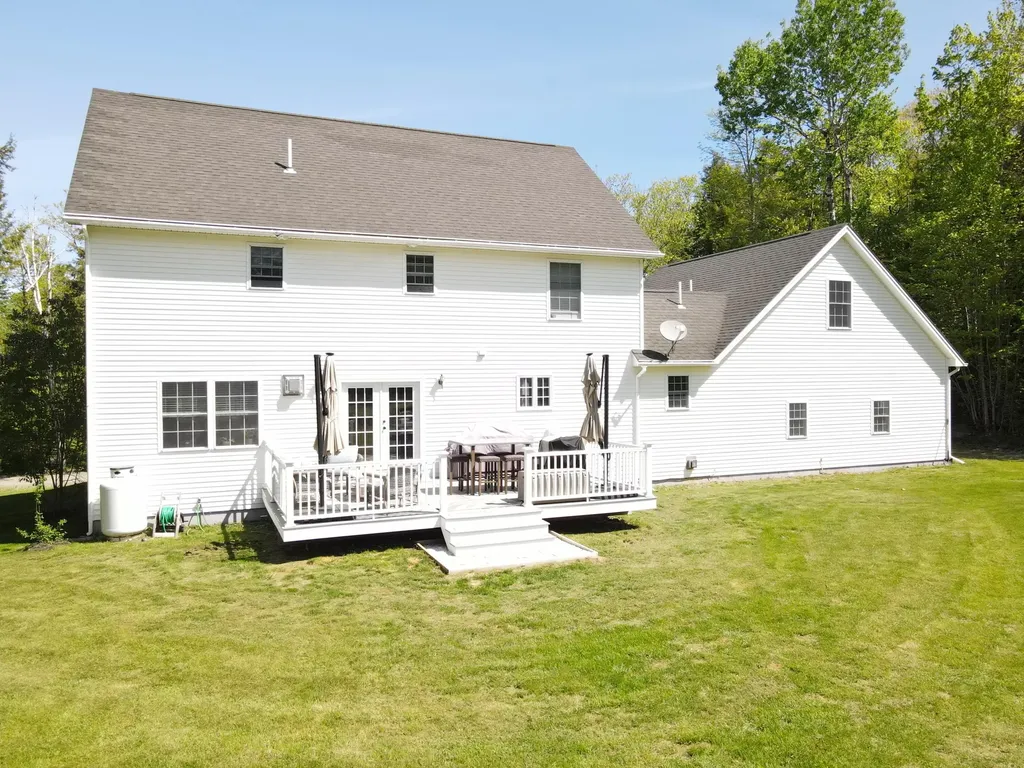 76 Fowler Road Hampden ME 04444