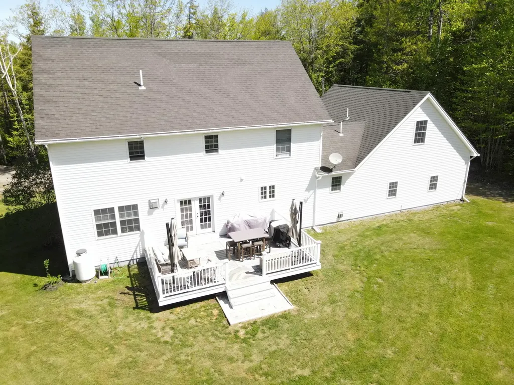 76 Fowler Road Hampden ME 04444