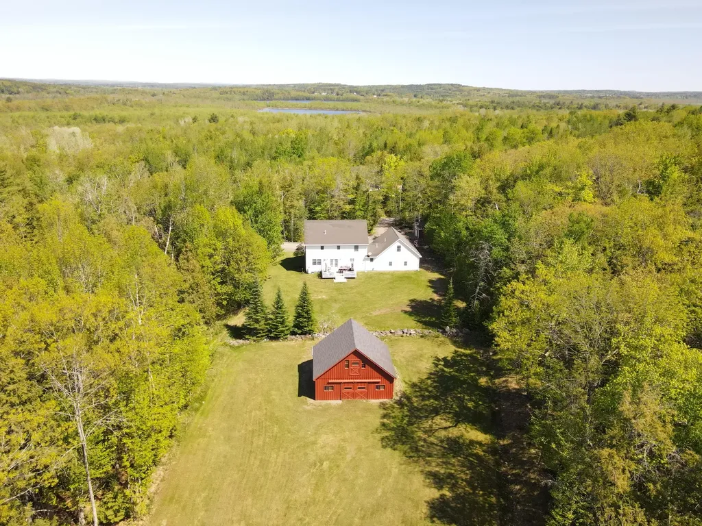 76 Fowler Road Hampden ME 04444