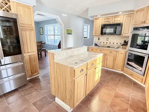 76 Fowler Road Hampden ME 04444