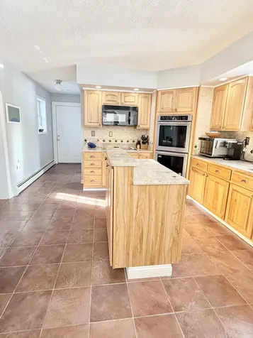 76 Fowler Road Hampden ME 04444