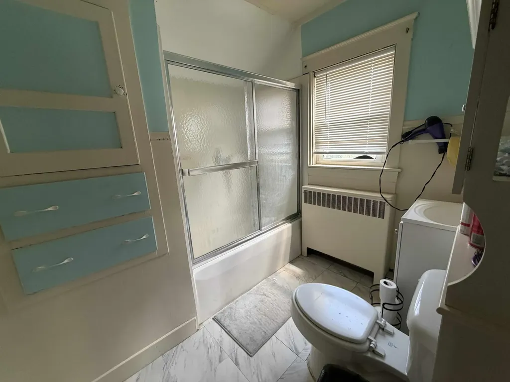 52 Caron Lane Auburn ME 04210