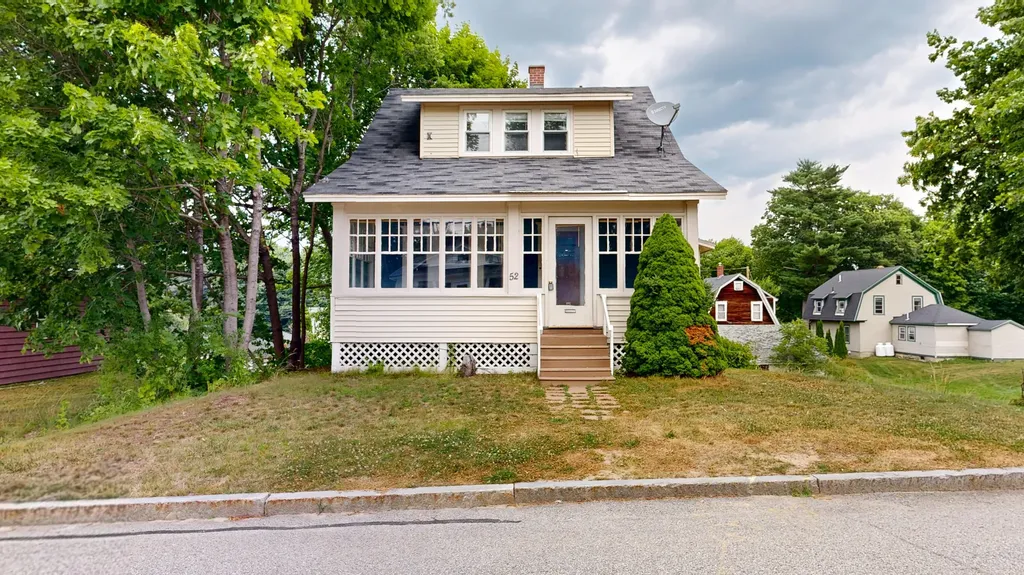52 Caron Lane Auburn ME 04210