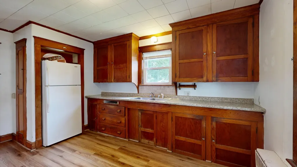 52 Caron Lane Auburn ME 04210